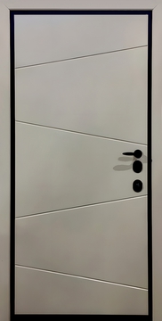 Белая квартирная дверь с МДФ и скрытыми петлями Белая квартирная дверь с МДФ и скрытыми петлями