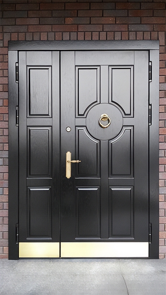 Черная полуторная дверь Черная полуторная дверь
