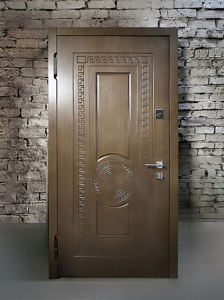 С фрезерованным орнаментом С фрезерованным орнаментом