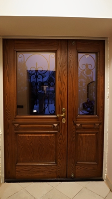 Стальные двери с отделкой массивом дерева Стальные двери с отделкой массивом дерева